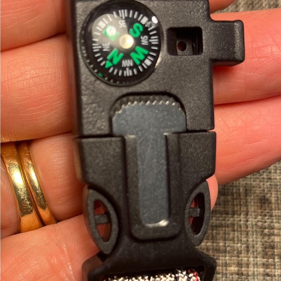 5291-HTT Paracord Bracelet Waterproof Outdoor Adjustable Survival-Desert Camo - Picture 12 of 16